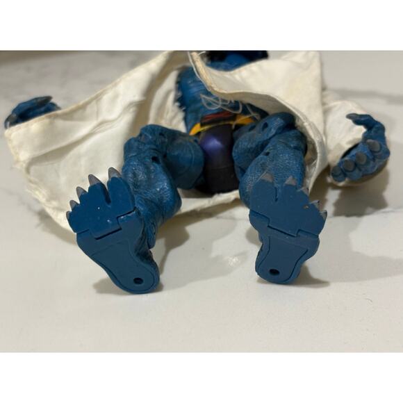 Marvel Legends X-Men Beast With Lab Coat-Toy Biz- EUC - Picture 5 of 5